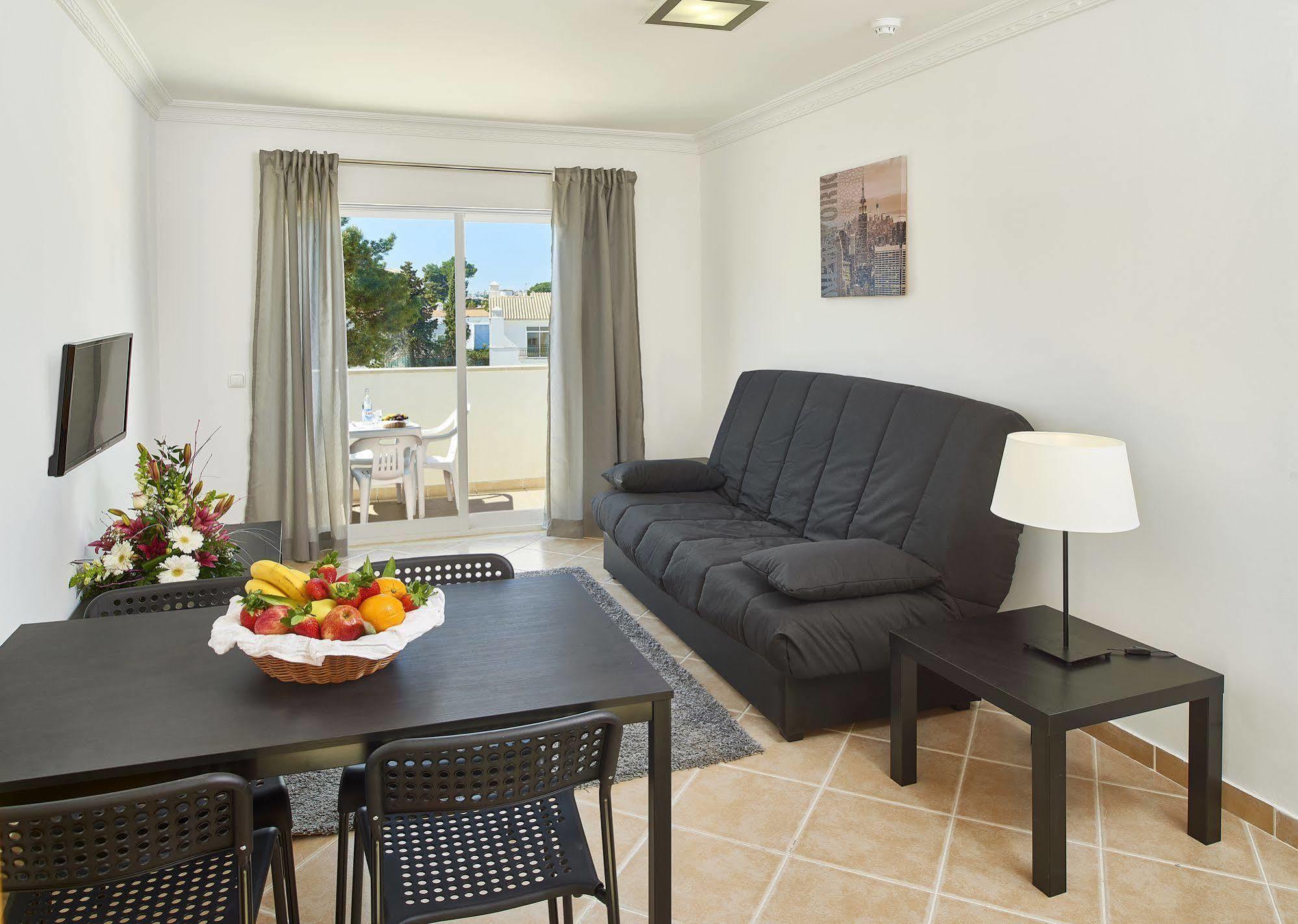 Aparthotel Smy Santa Eulalia Algarve Albufeira Esterno foto